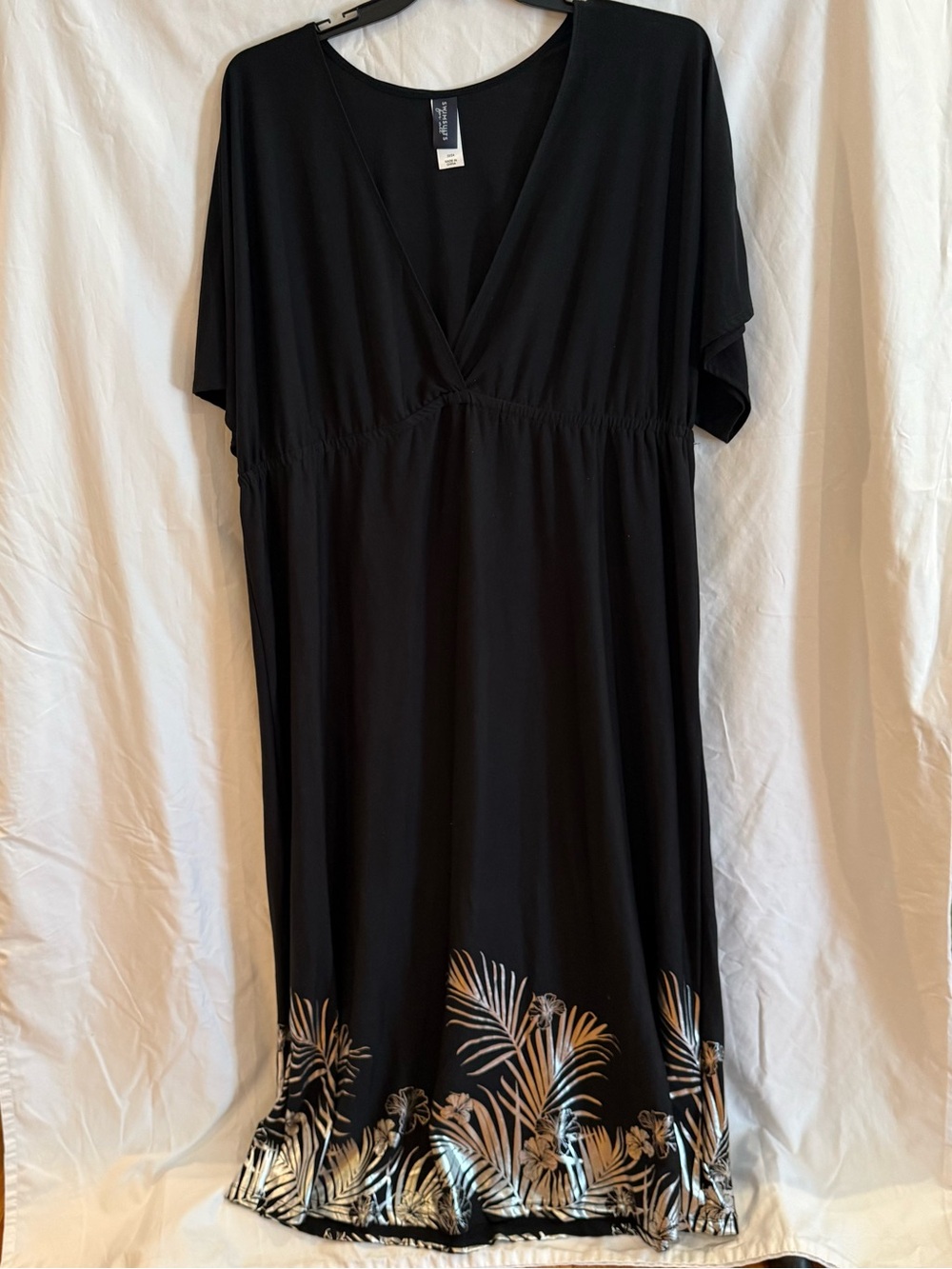 Swimsuits for all Black V-Neck Maxi Dress w/ Metallic Silver Palm Print, 22/24